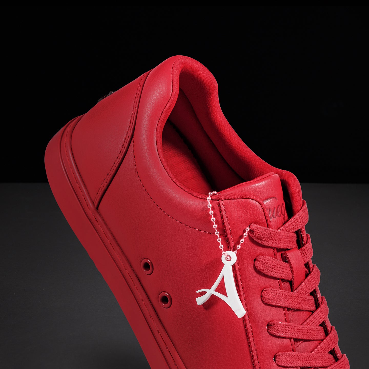 Fuego Low-top Red Ataca