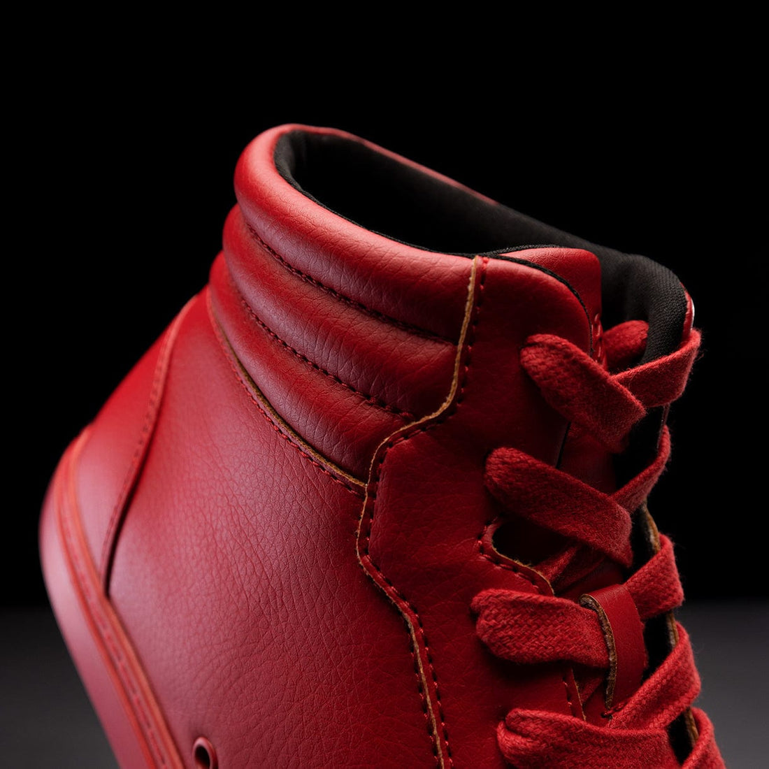 Fuego Red High-top