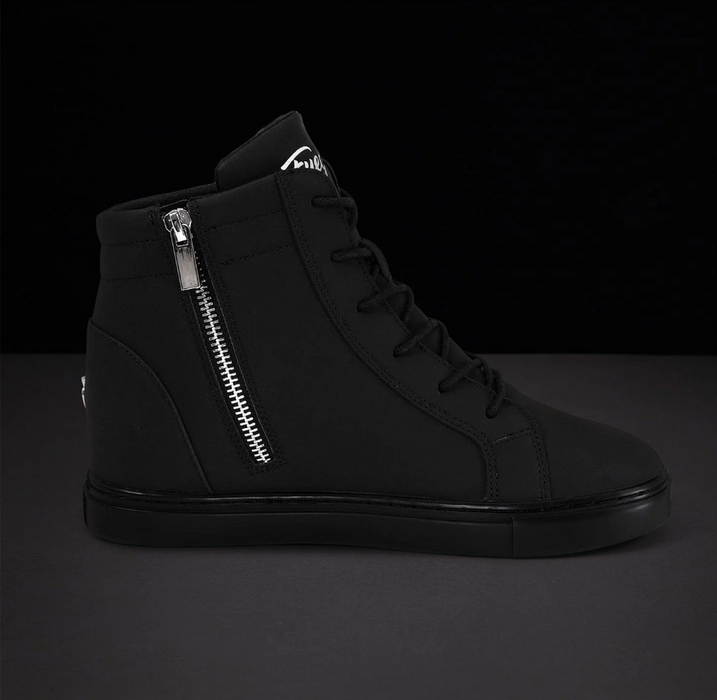 Fuego Wedge All Black